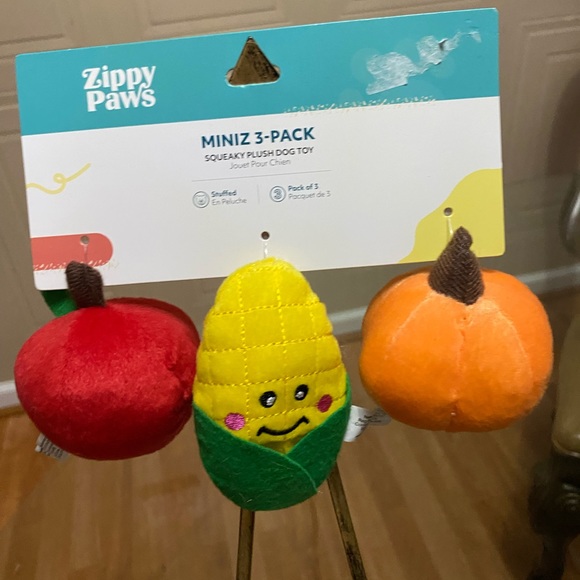 - Zippy Paws Set Of 3 Little Toys With Squeaker - Picture 1 of 6